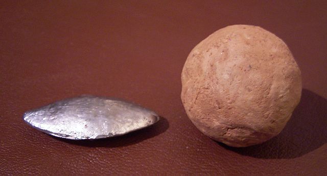 [ New lead glans and baked clay ball ]